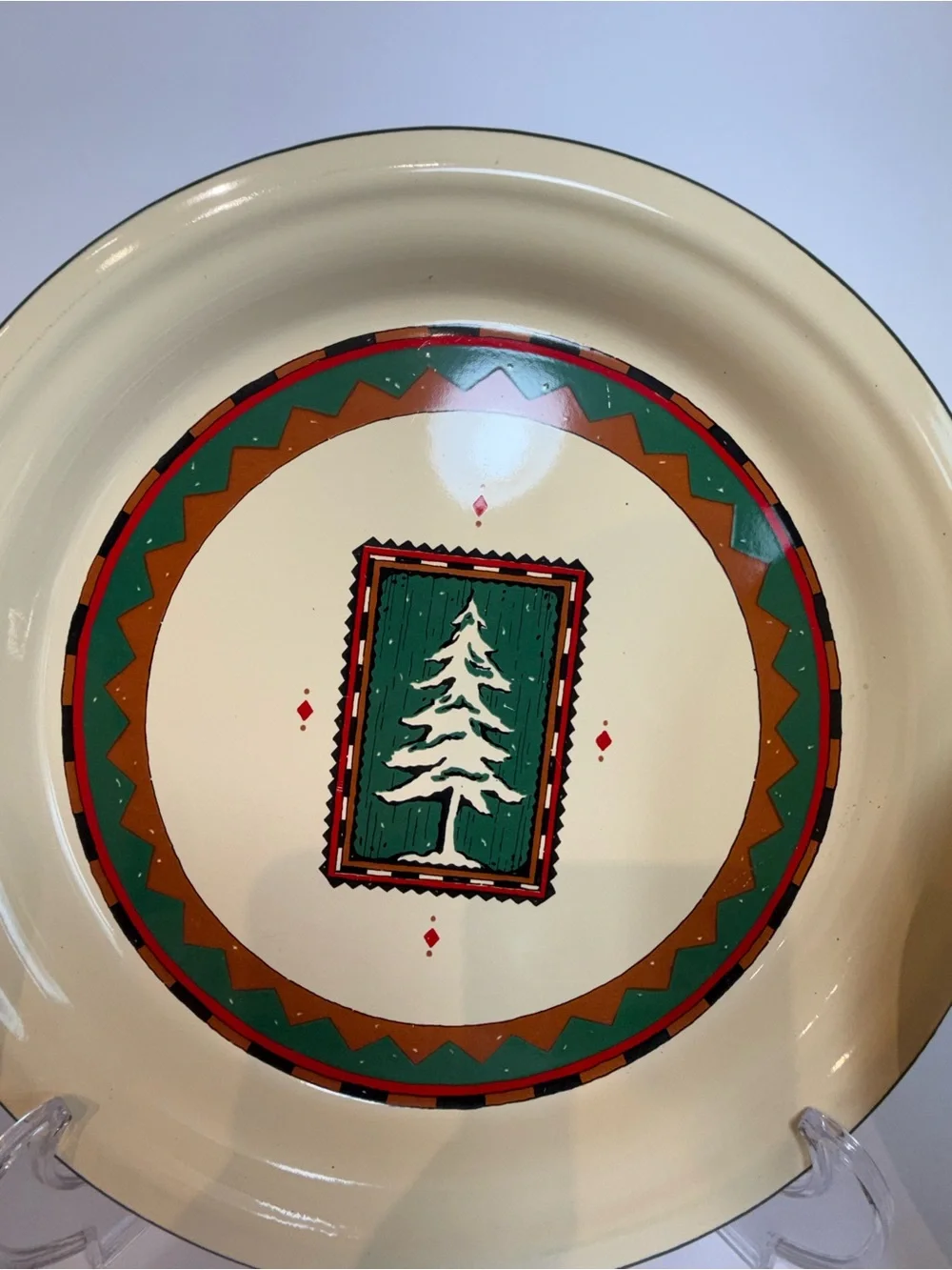 Set of 5 Lodge Enamel Midwest of Cannon Falls Plates - 4 Dinner Plates, 1 Serve